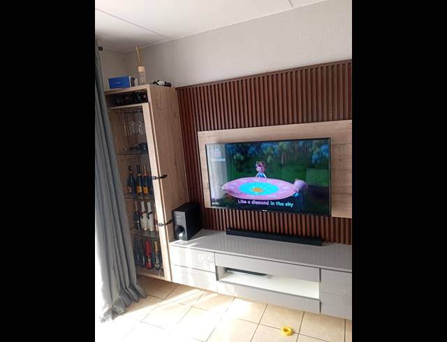 2 BEDROOM APARTMENT FOR SALE IN THE ORCHARDS